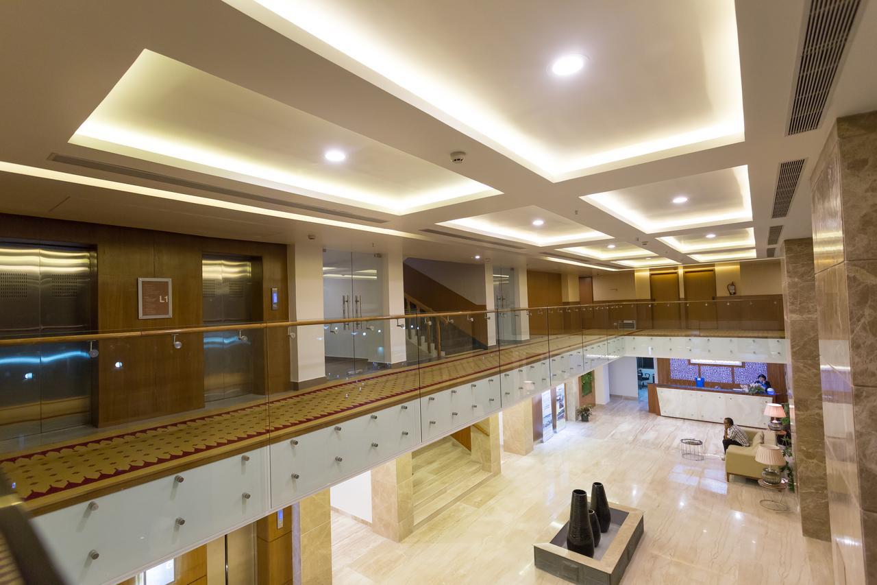 Classic Grande,A Member Of Radisson Imphal Luaran gambar