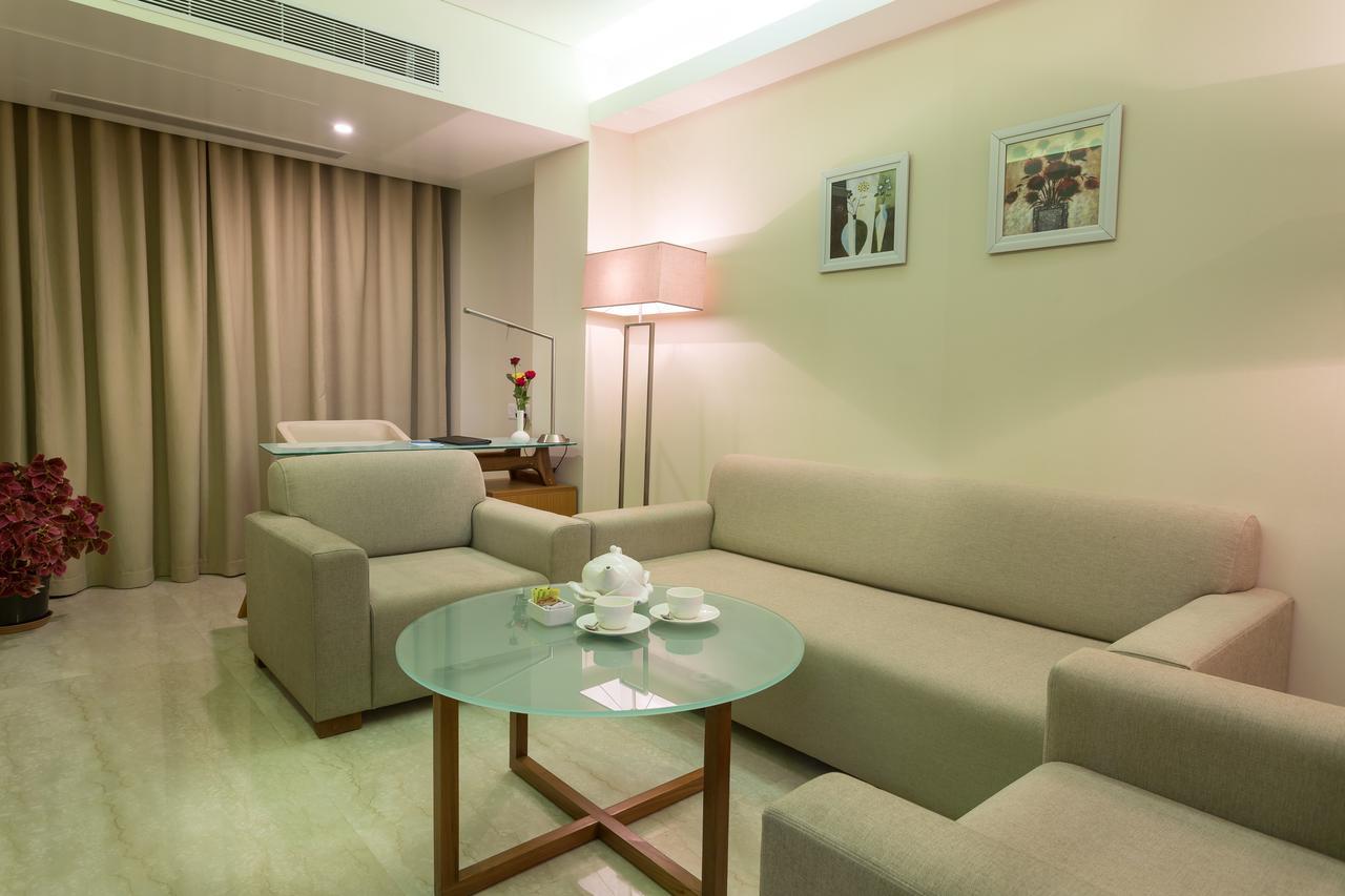 Classic Grande,A Member Of Radisson Imphal Luaran gambar